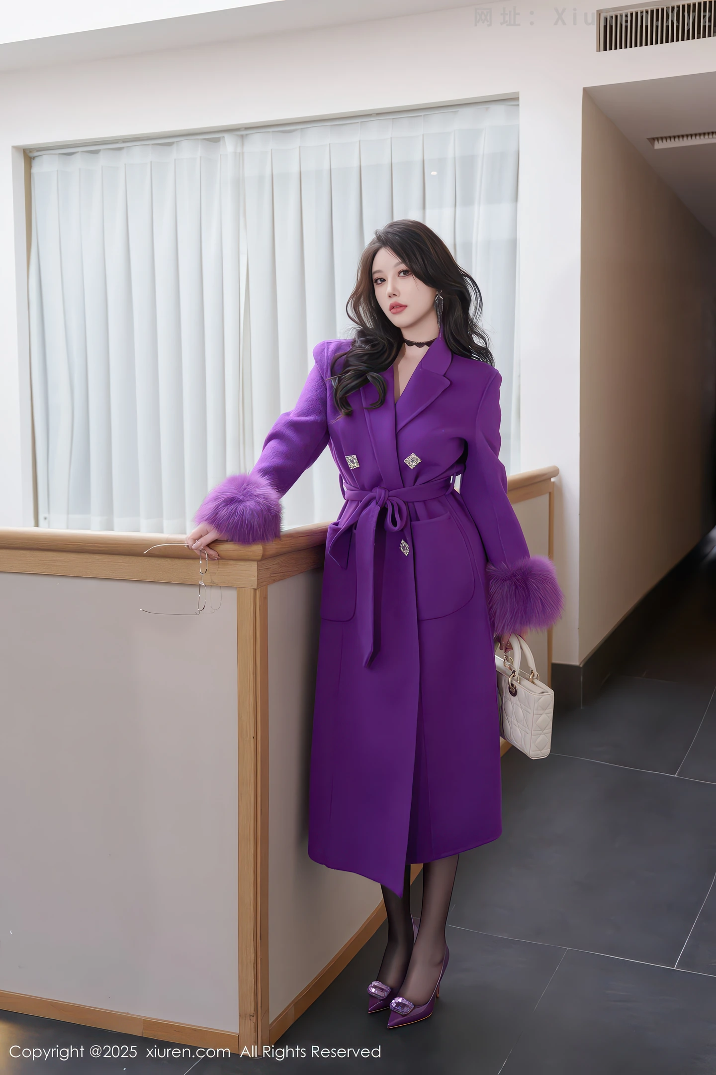 图片[3]-[XiuRen秀人网] VOL.11063 女神CHENCHEN.性感黑色情趣内衣配黑丝袜秀丰腴身材诱惑写真68P-秀人网官方网站